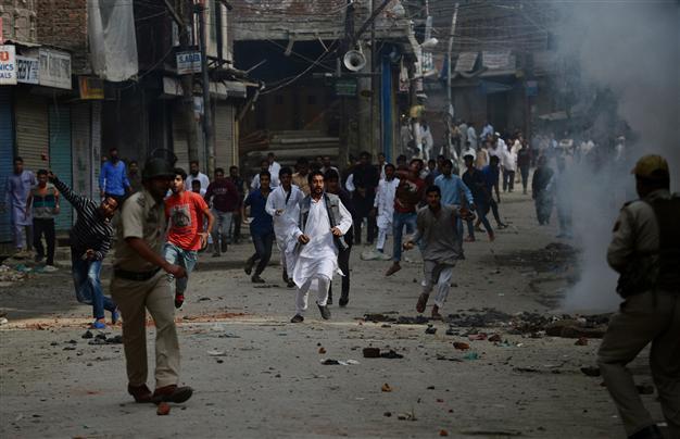 India-Pakistan border shooting kills nine: officials