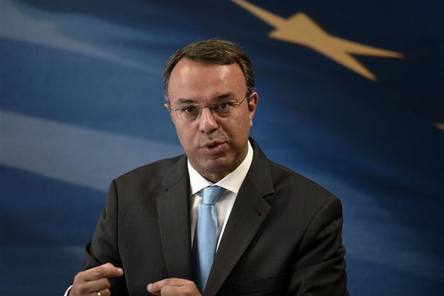 Greece draft budget puts 2015 growth at 2.9%