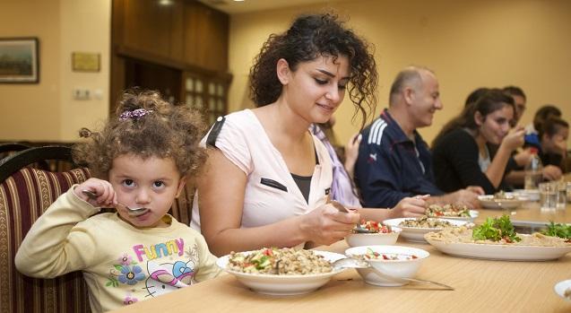 Syrian Christians take shelter in Istanbul church