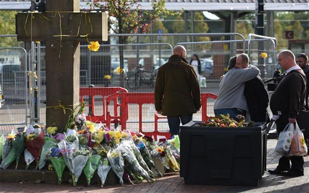 Brother of beheaded British hostage calls for troops to fight ISIL militants