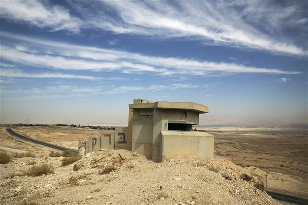 Israel assumes Hezbollah has tunnelled across Lebanon border