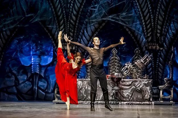 Ankara opens new opera ballet season