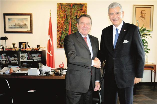 Turkey could help to build EU army: Minister Bozkır