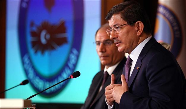 Turkey will not allow citizens to fight in Kobane: PM Davutoğlu