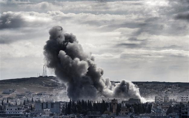 Peshmerga fighters heavily shelling ISIL in Kobane: Commander