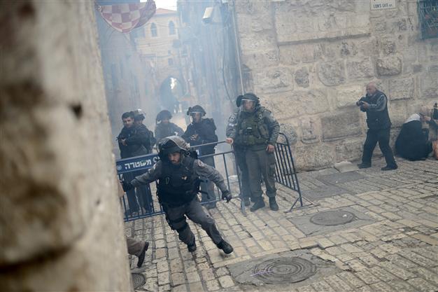 Israeli police, settlers storm Jerusalem’s al-Aqsa Mosque compound