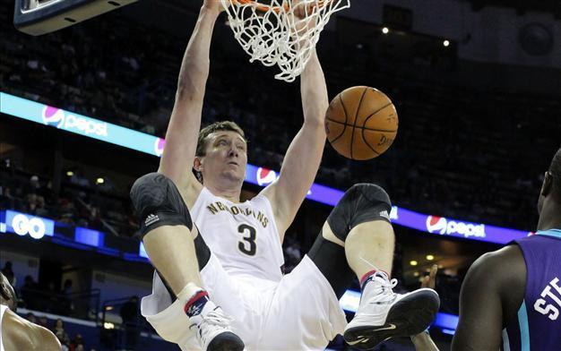 Aşık double-double helps Pelicans beat Hornets