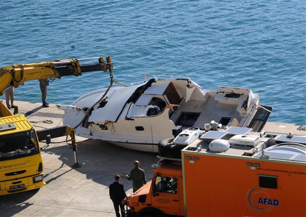 Two suspects detained in probe into migrant boat disaster