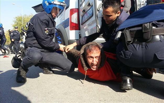 Police detain union members in protest against labor accidents