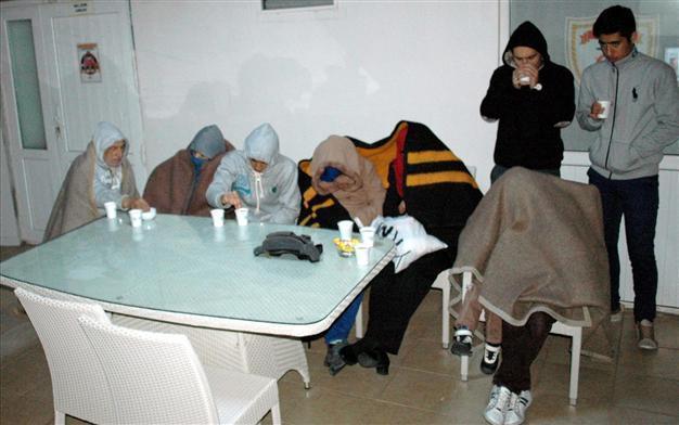 Boat driven by 15-year-old ‘captain’ carrying 11 Afghans seized in Aegean Sea