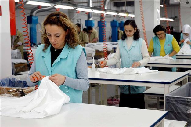 Turkish unemployment falls below 9 percent after 10 months