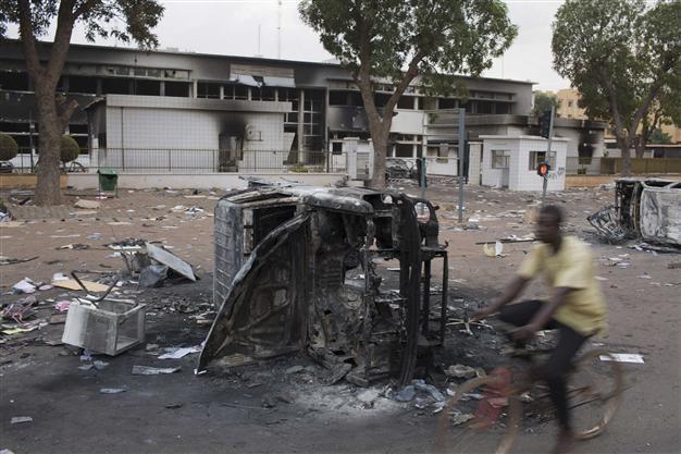 Burkina Faso braces for new protest as military names interim leader