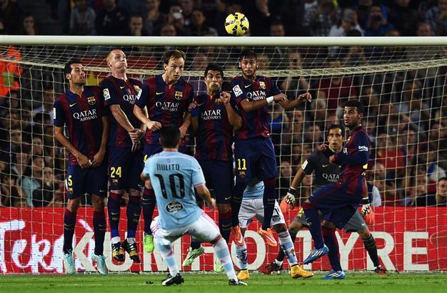 Suarez hurt by unjust defeat on home debut