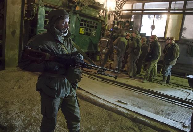 Moscow calls on Kiev to halt military offensive against rebels