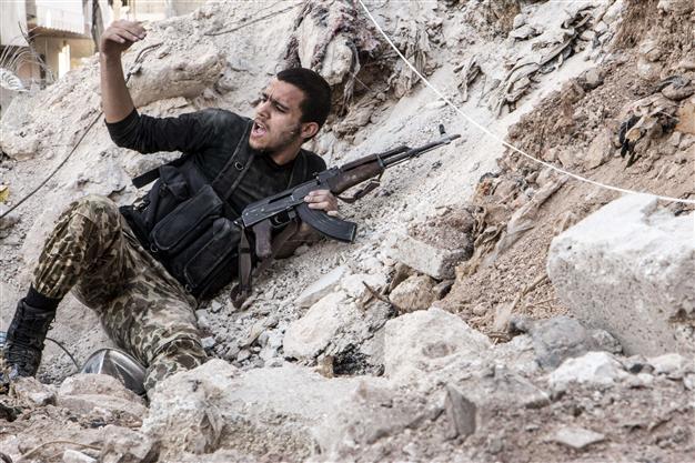 France says anti-ISIL coalition must turn attention to Aleppo