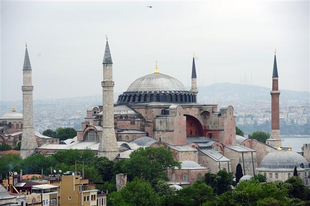 Earthquakes pose threat to historic monuments in Istanbul