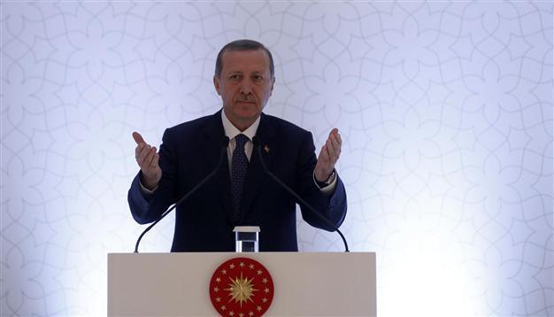 Cell phones incite people, push them to show off: Erdoğan