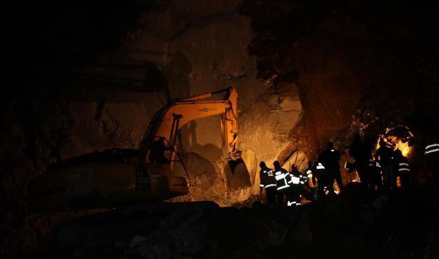 Worker killed after collapse during tunnel construction in Rize