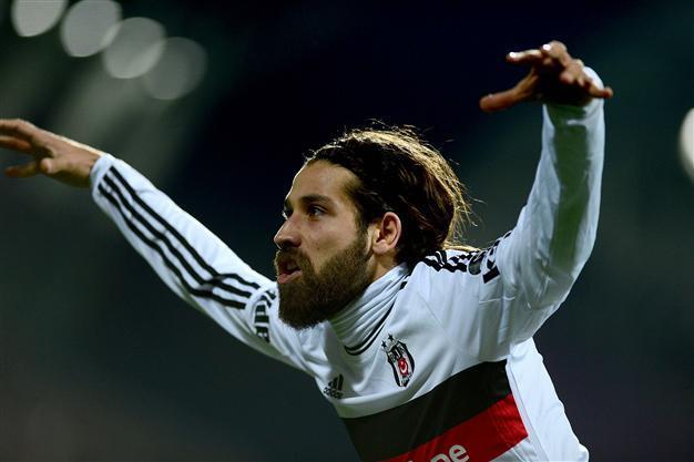 Turkish sports minister objects to beard ban for footballers