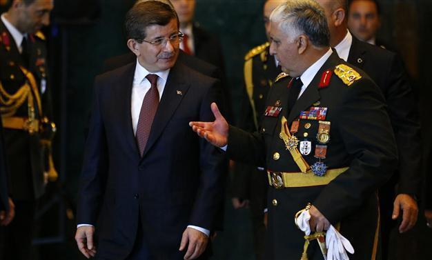 Turkish army chief to sue retired commander for claims over alleged link with Gülenists