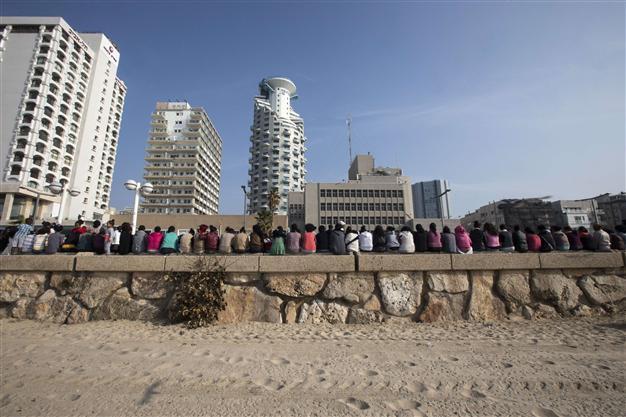 In Tel Aviv, African illegals rap a bitter-sweet story