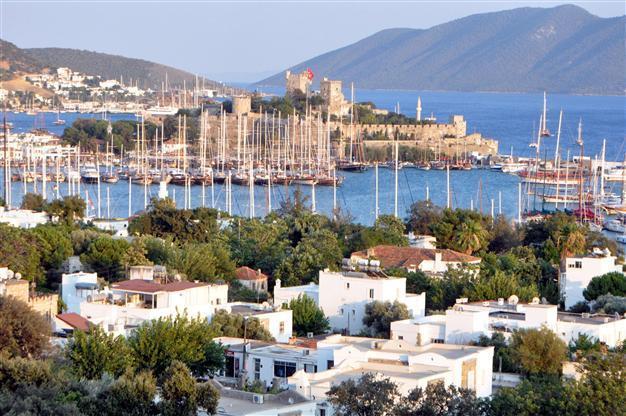 Turkish tourism sector set to lure more young tourists
