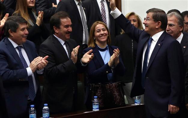 Reluctant deputies challenge ruling AKP at Turkish Parliament