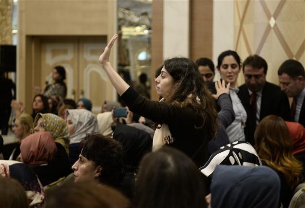 VIDEO: Woman forced out of room after attempting to ask question to Turkish family minister at women’s summit