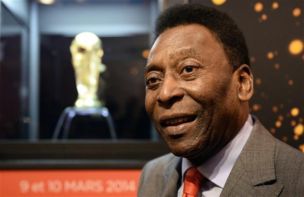 Pele back in Brazil hospital, and stable