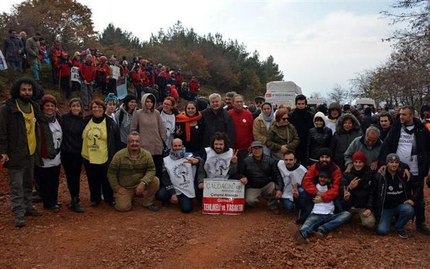 Activists denounce ‘savage mining’ in Manisa, as project could wipe out two million trees