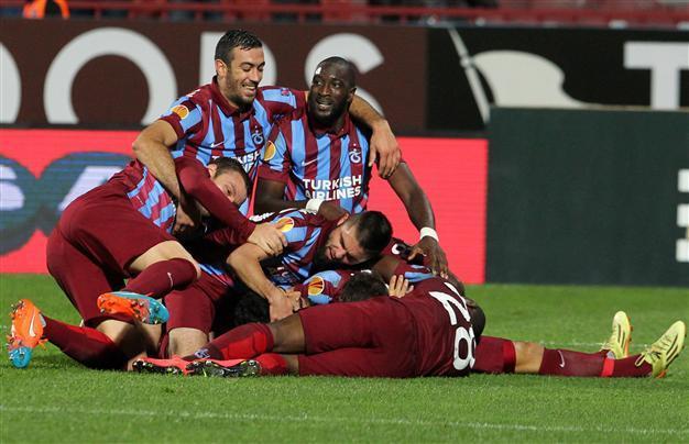 Turkish clubs advance to last 32 of Europa League