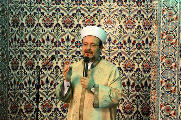 Istanbul’s Friday sermon focuses on lies, gossip via technological devices