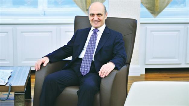 Former Turkish minister defends himself against corruption allegations