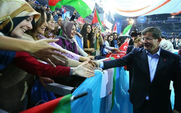 Turkish PM Davutoğlu vows to ‘cut off arms’ of corrupt people