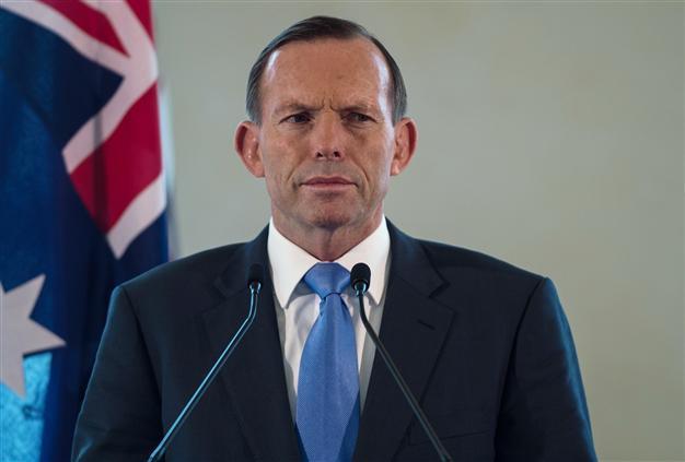 Australian PM governs from tent as he keeps vow to Aborigines