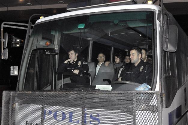 12 detained in media operation sent to Turkish court for arrest