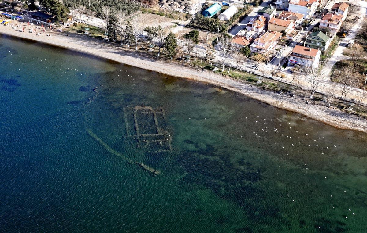 A summary of archaeological finds, artistic achievements and tragic losses in 2014