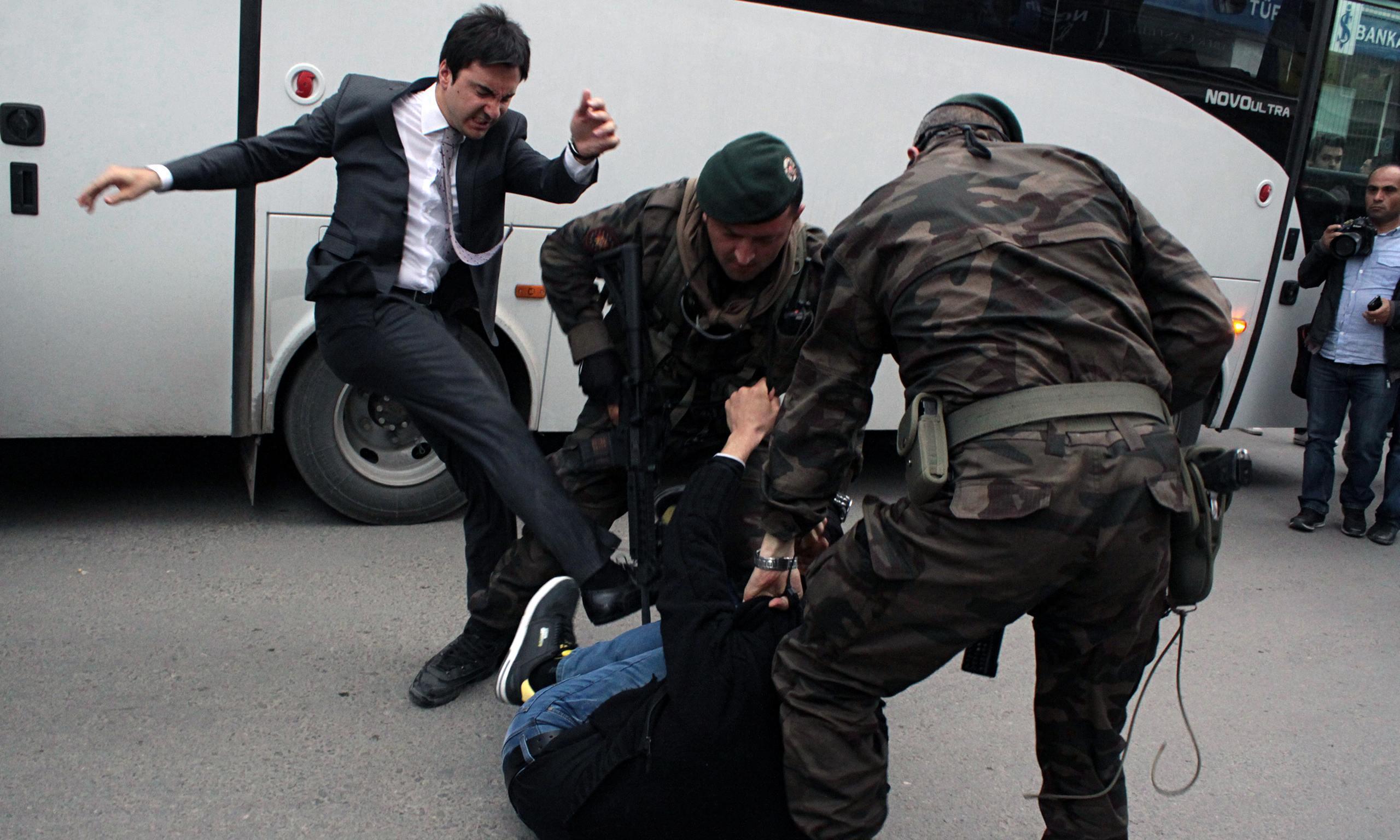 2014: The year of labor disasters, police violence, environmental struggle and refugee flow