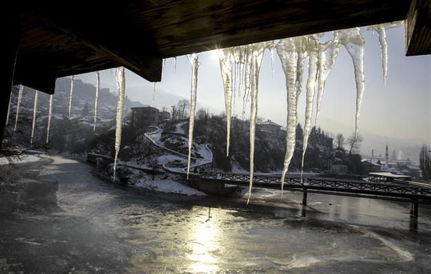 ‘Siberian winter’ forecast as weather warning issued for western Turkey