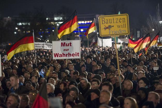 15,000 join anti-Islam protest in eastern Germany