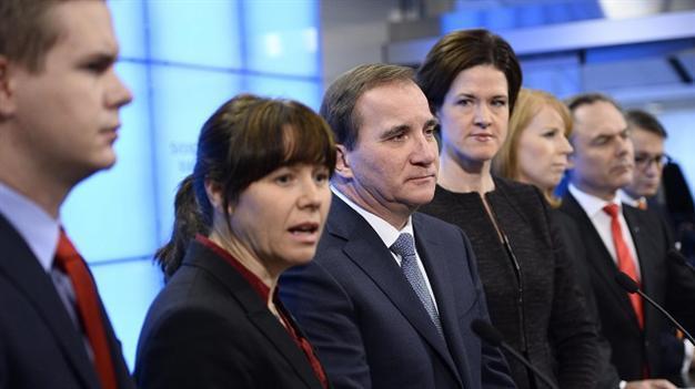 Sweden avoids snap poll in deal that counters far right