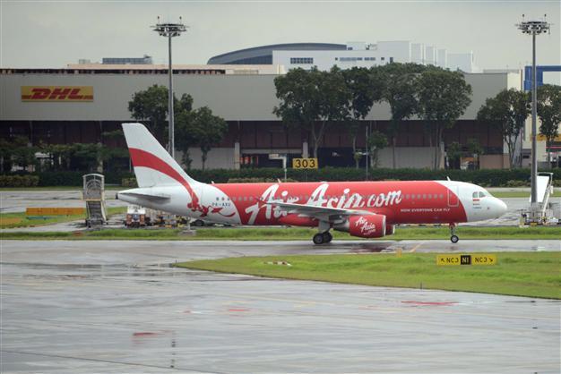 AirAsia shares lose 8% in Malaysia after jet disappears