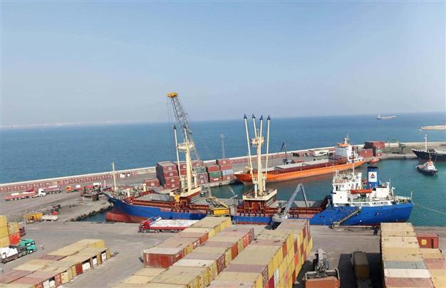 Turkey to slide back to worlds 19th biggest economy by years end