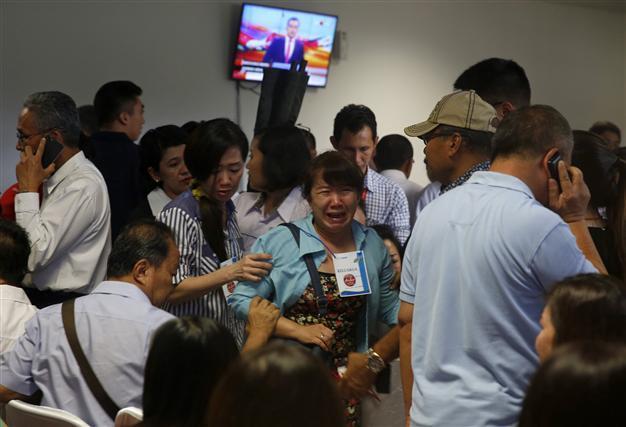 Bodies, debris found as AirAsia plane believed found in sea