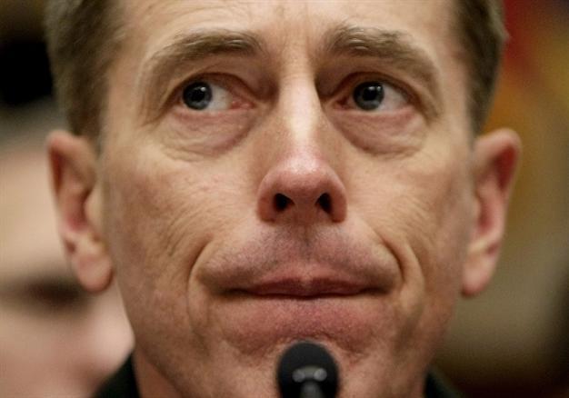 US weighs criminal charges for Petraeus