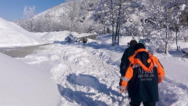 Avalanche kills one worker as heavy snow hits Turkey