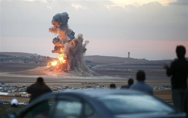 ISIL attack on Syrian border town Kobane stalls amid US air assault