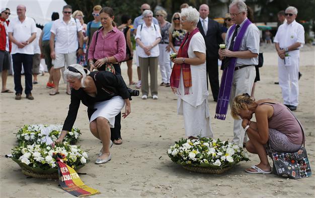 Prayers and tears as Asia mourns tsunami dead 10 years on