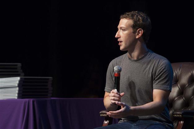 Facebooks Mark Zuckerberg starts reading program