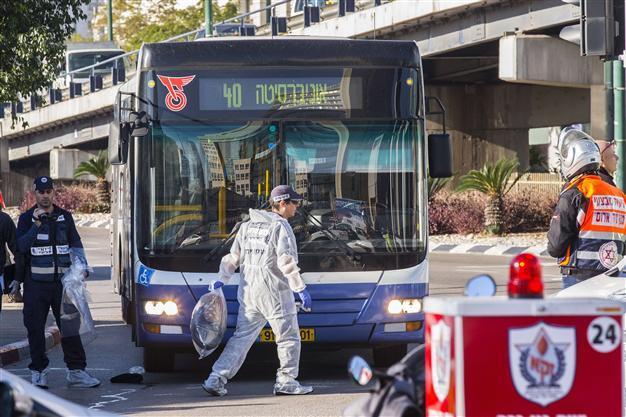 12 wounded in Palestinian knife attack on Tel Aviv bus